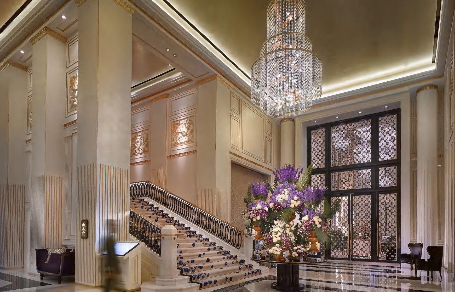 Luxury architectural lighting in Kolkata by The Stellar Kraft